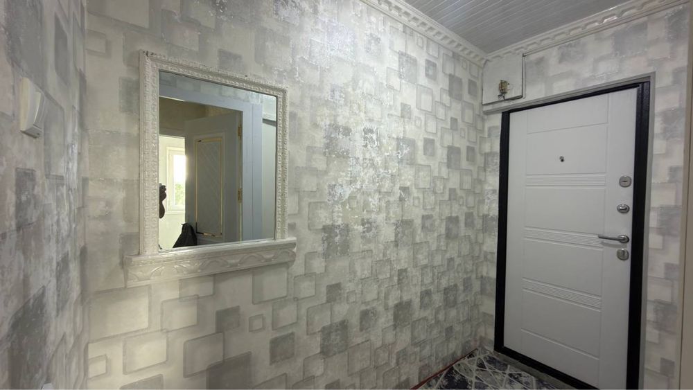 zudlik bilan fargona shaxar frunze masifda 2xonali kv sotiladi