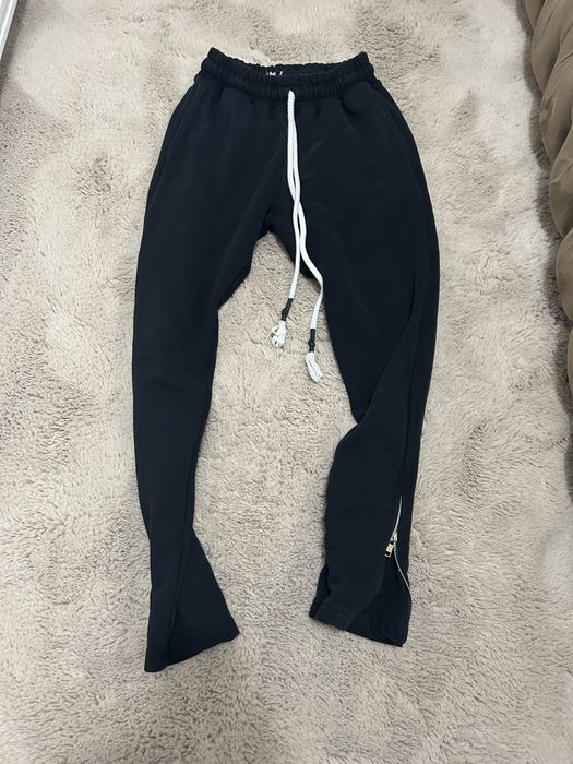 vand pantaloni young rich white