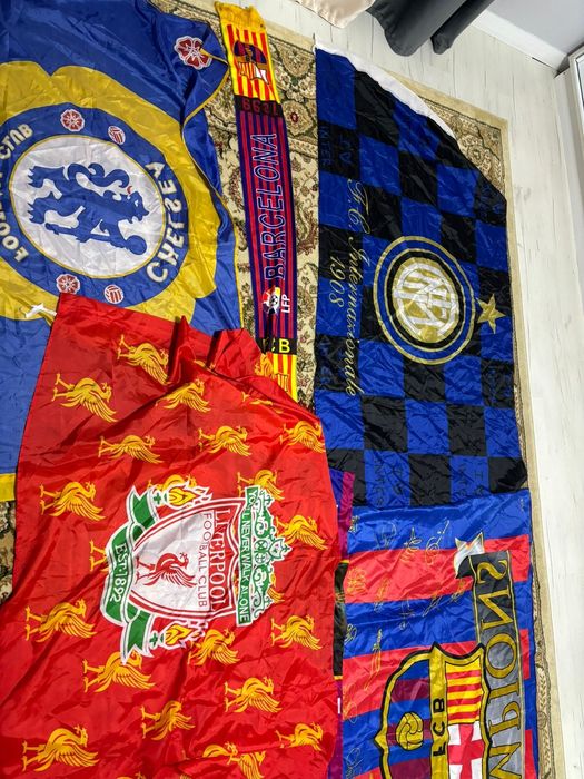 Продам набор футбольных флагов