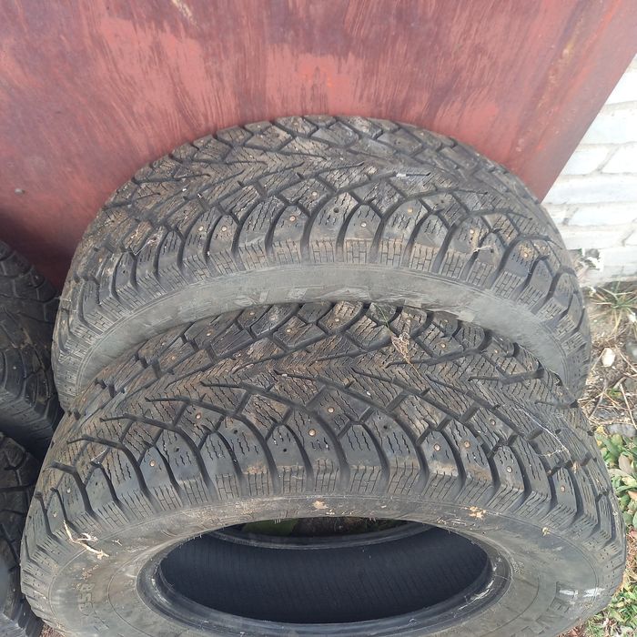 Продам зимние шины