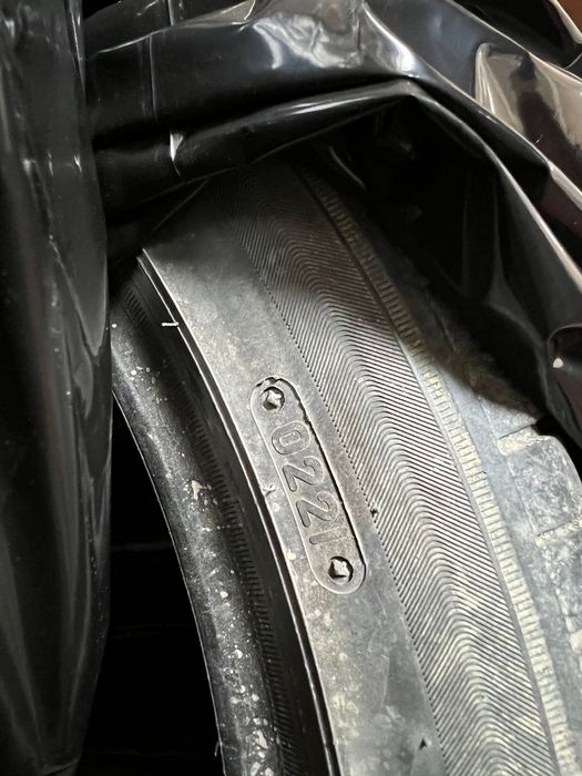 Продам шины 215х45х18 triangle