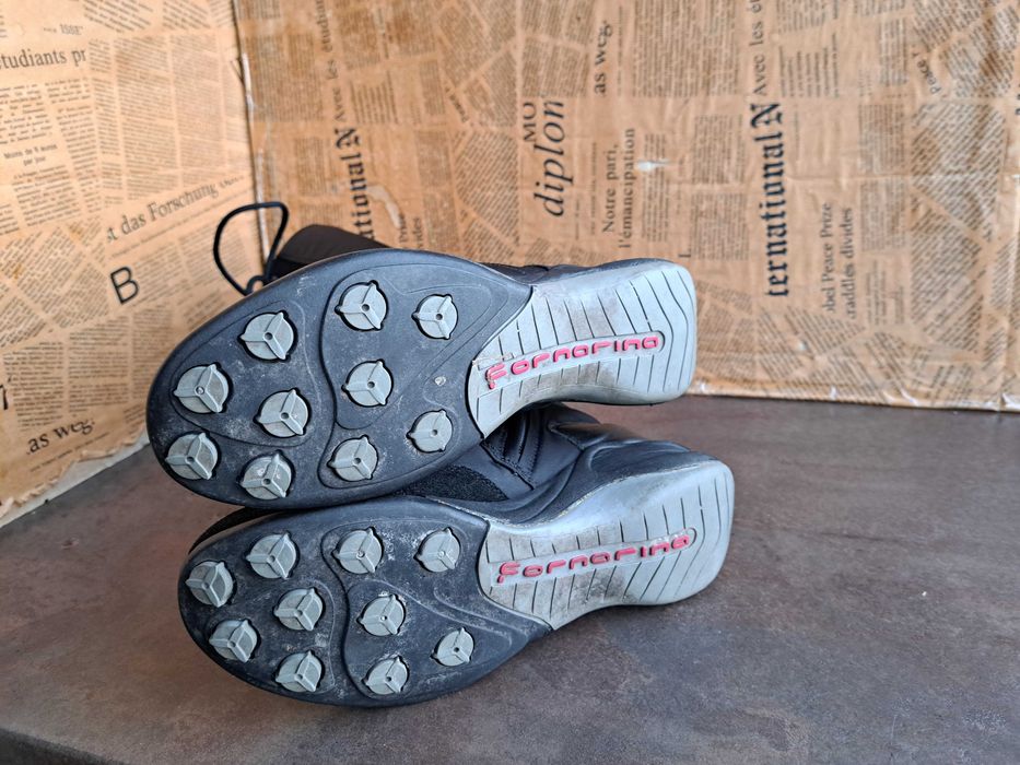 дамски ботуши,зимни обувки,спортни боти,FORNARINA,номер 38,с платформа