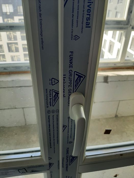 Продам оконную раму