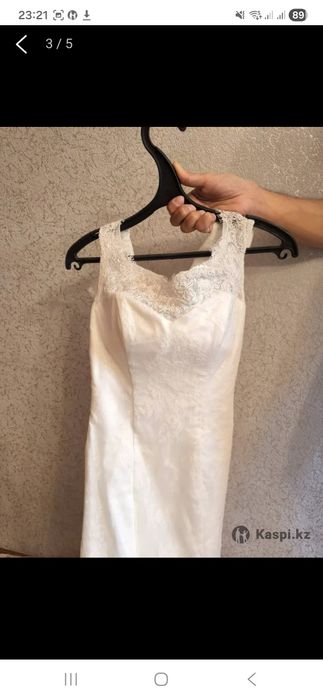 Свадебное платье со шлейфом