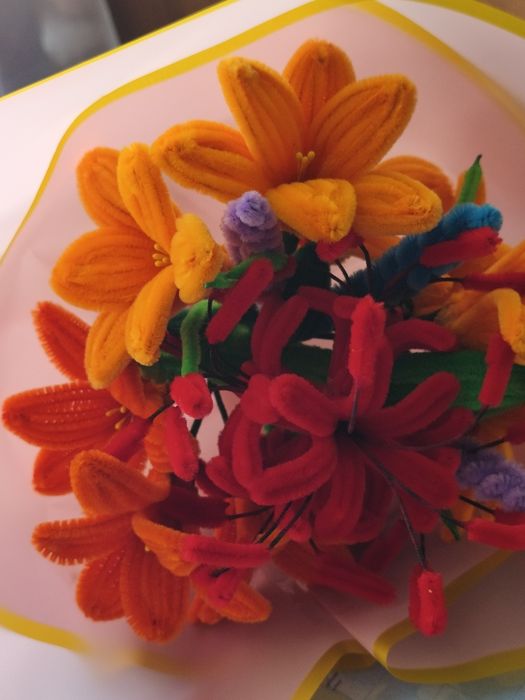 Buchet Floral din sarma plusata