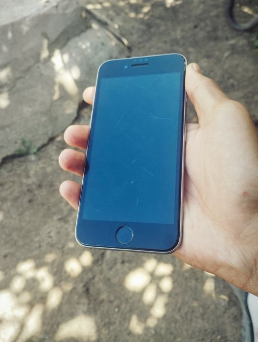 Продам iPhone 6s 64GB