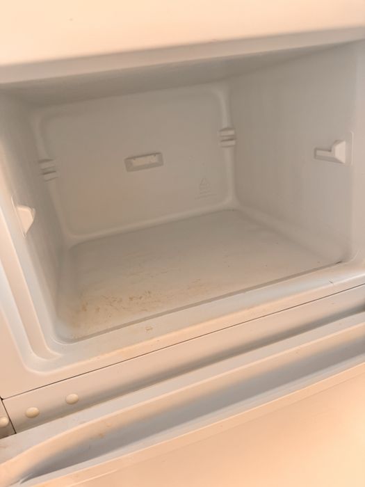 Холодельник в хорошем соостяние