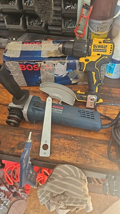 Fac schimb cu o boxa jbl  sau un samsung s 24 ultra pentru tot