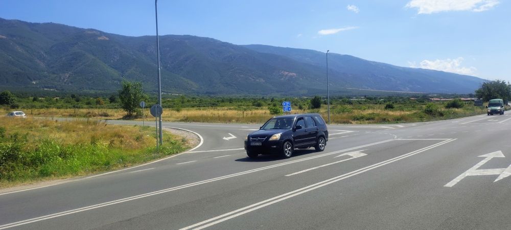 Нива на втора линия подбалканския път
нива 1 дек и