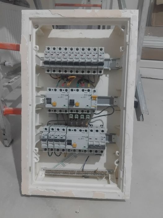 Электро шит афтамат 380волтррр