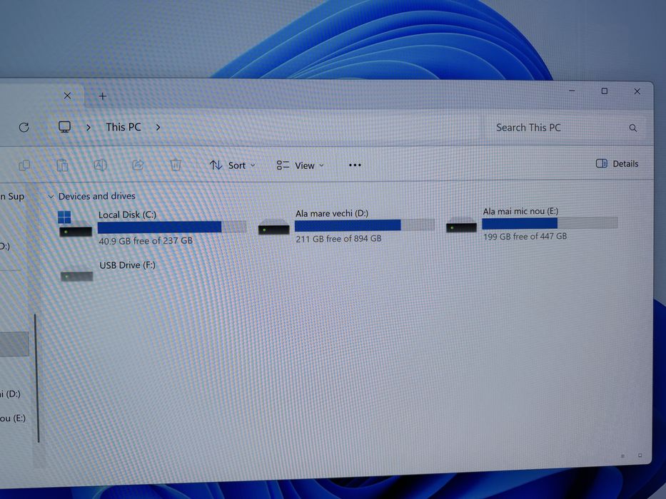 Pc Gaming Rtx 5070 Ti 16GB/Ryzen 5600G/ 16 GB Ram/3 SSD (1 NVME)
