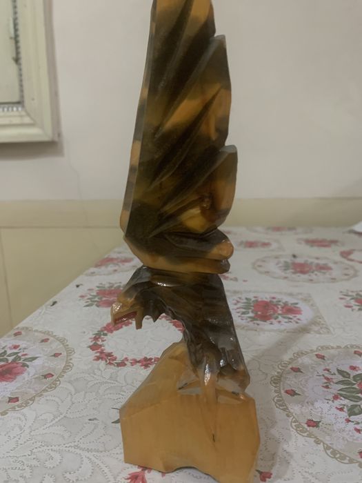 Antik yog‘och haykallar – 40–50 yillik kolleksion buyumlar