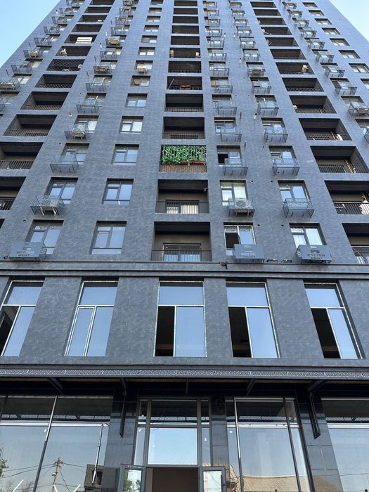 Аренда 1/4/17. Офис UZUM. Ор-р. 8 род дом