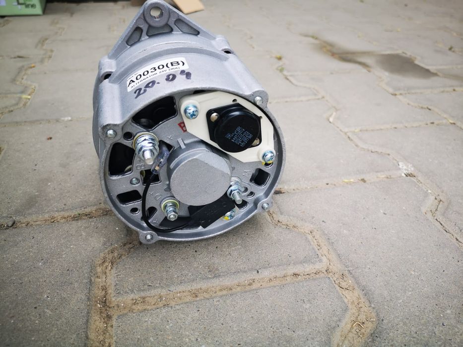 Alternator tractor fiat 311.315.411.415 pe 24 v cu releu incorporat