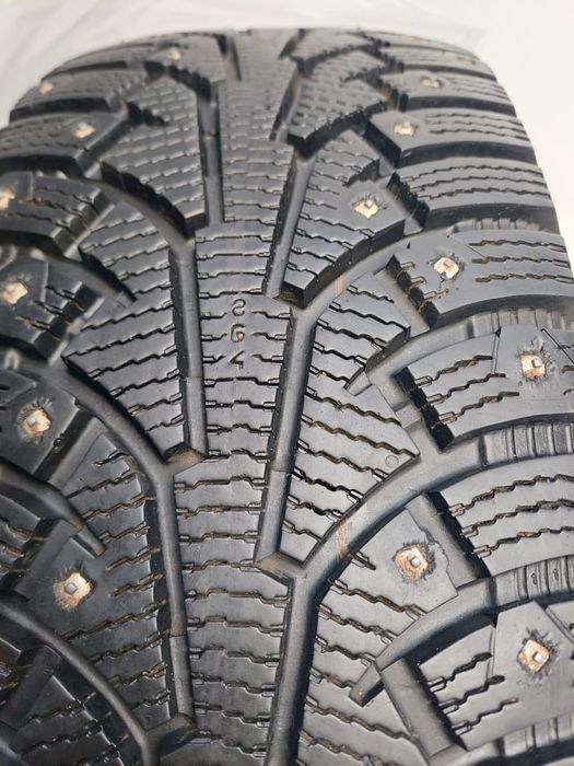 Шины Nokian 235/65/17