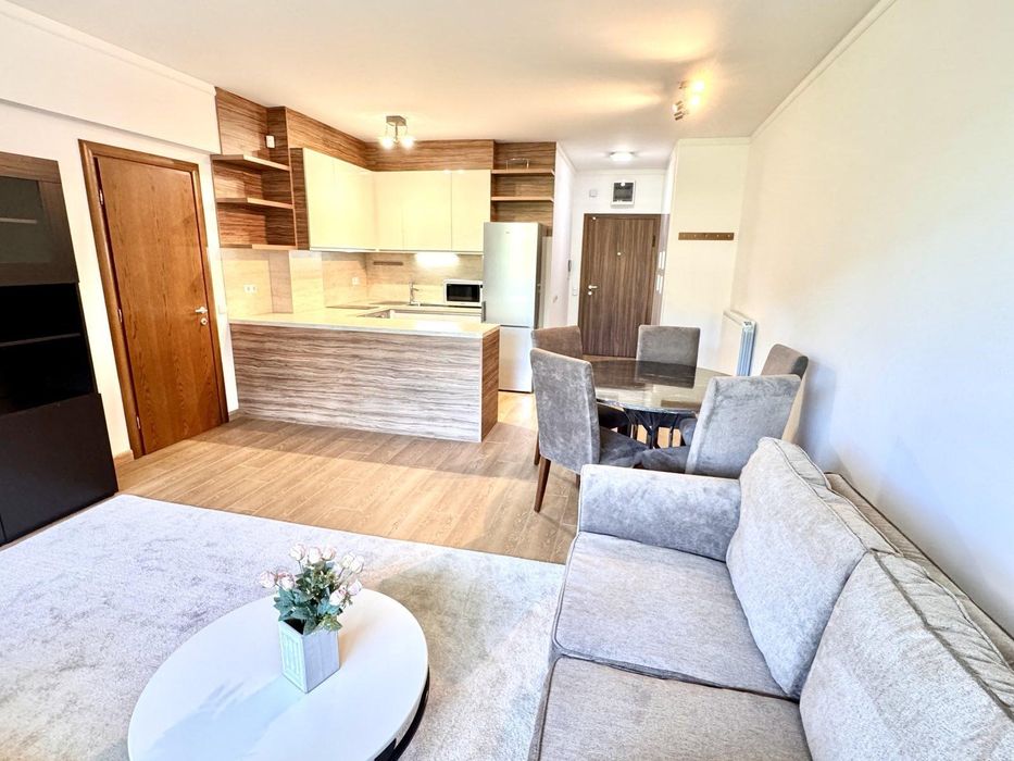 Дава се под наем Тристаен апартамент в София, Витоша - 105 кв.м за 999 € - Снимка #2