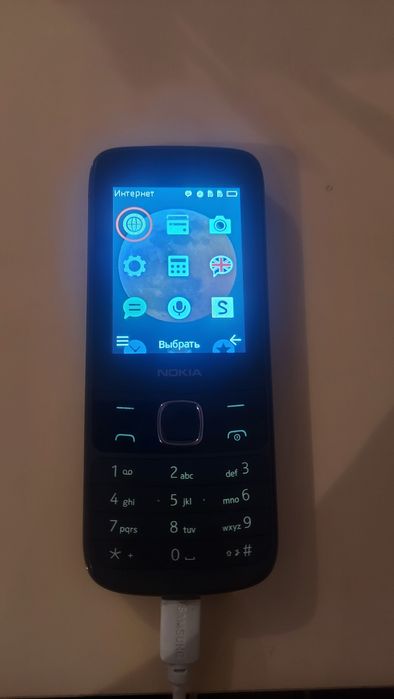 Кнопочный телефон