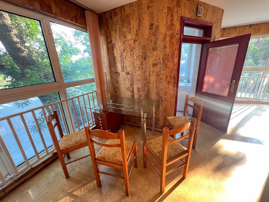 Студио от собственик под наем: за офис или жилище, непосредствено до Новотел Пловдив, 47 кв.м