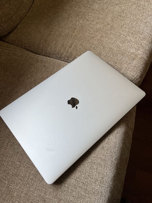 Macbook Pro 2019 1TB 16inch