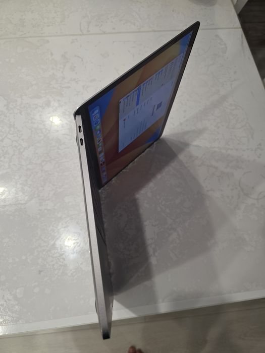 Macbook pro apple