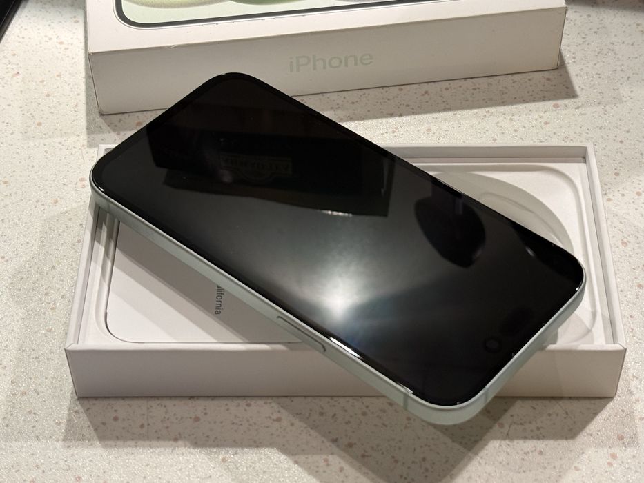 iPhone 15 256GB Green – Като НОВ, 100% Батерия!