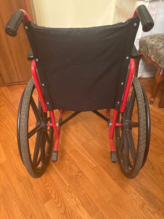 Инвалидное кресло