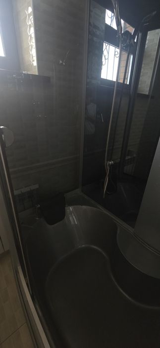 Душевая кабинка большая