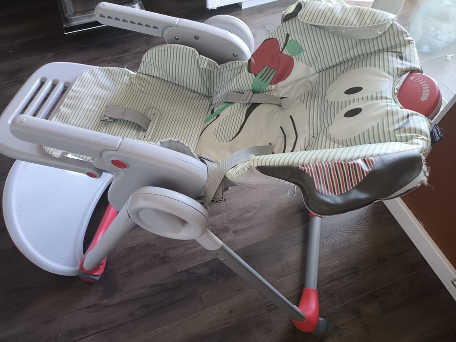 Продам стол-стульчик Chicco