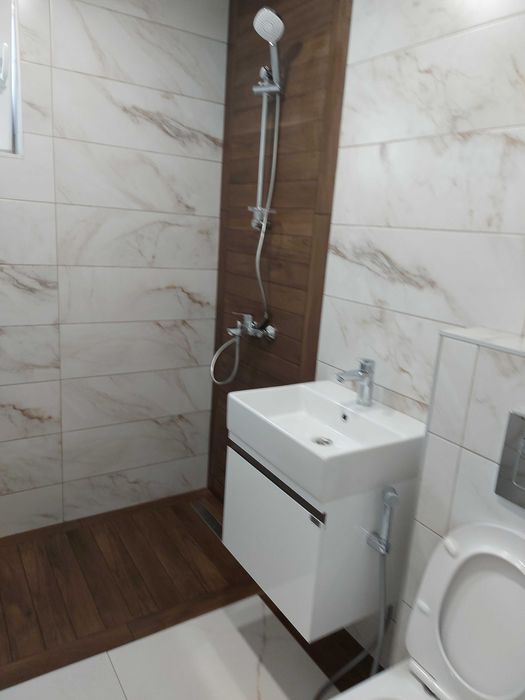 почистване на прозорци, и витрини Почиствам апартаменти след ремонт