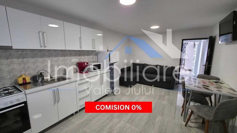 Apartament 3 camere transformat in 2 unitati locative - Lupeni | Str. Crinilor | Regim hotelier activ