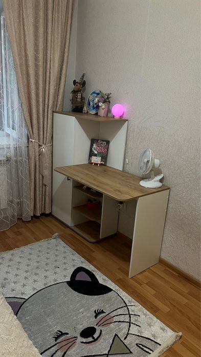 Стол письменный