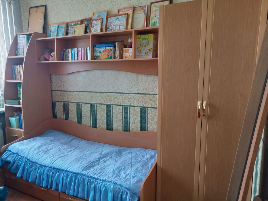 Продам  детскую спальню