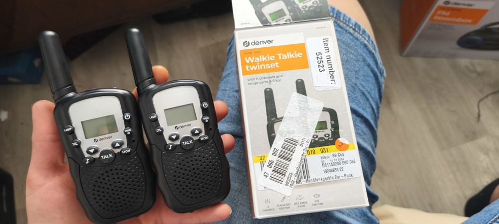 Walkie Talkie Twinset