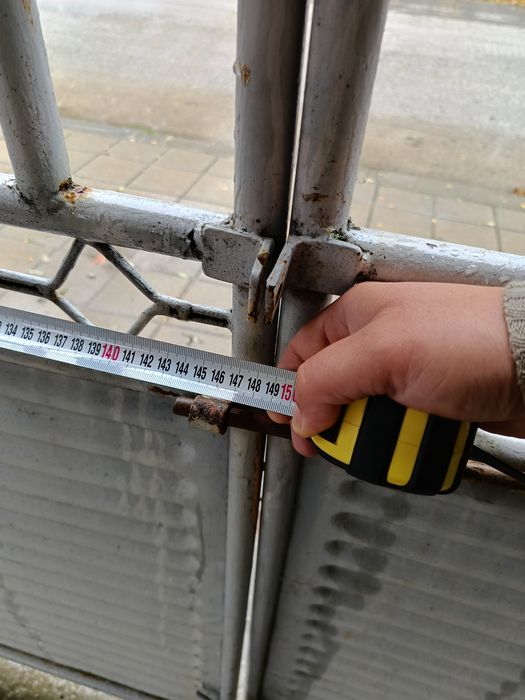 Метален портал ( врата)