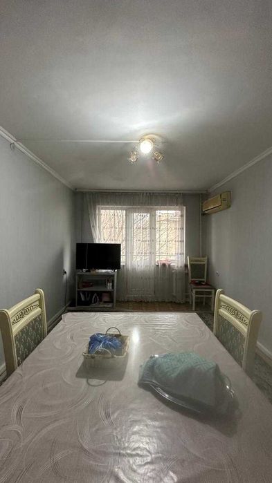 СРОЧНО продаётся 3-комнатная квартира ГАГАРИНА -1000 мелочей. Этаж 4/5