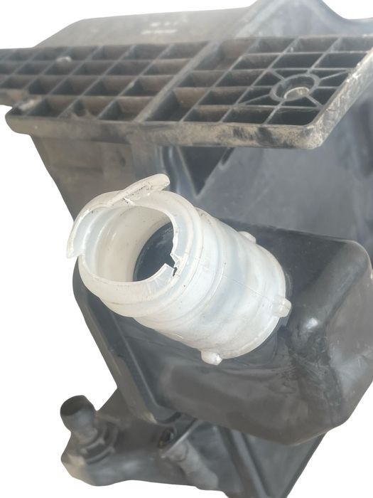 Vas/Rezervor Lichid De Spalare Parbriz Cu Pompita Skoda Rapid Ii Nh3 2