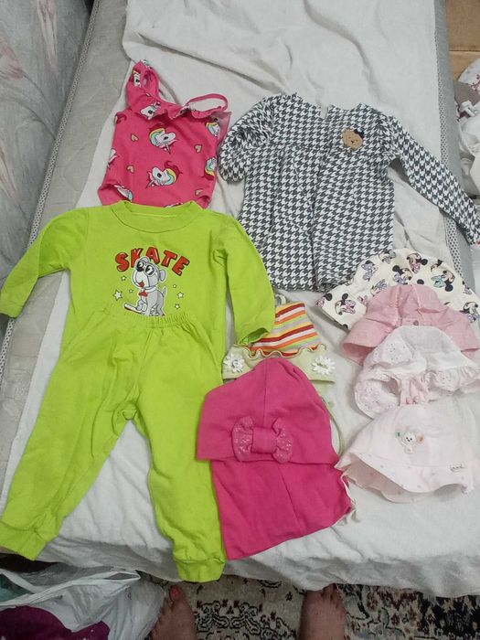 Продам пакет вещей для девочки от 1 до 2 лет