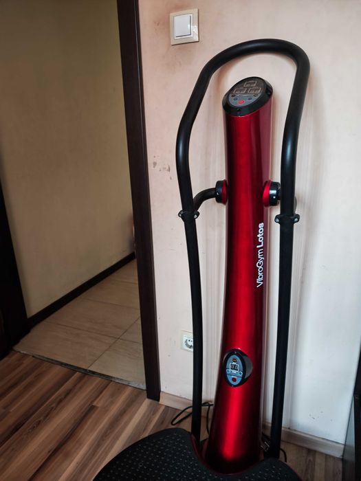 Вибрираща машина VIBROGYM inSPORTline LOTUS