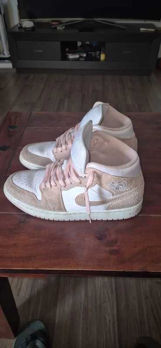Air Jordan 1 Mid Sanddrift/Indigo – Piele & Suede Texturat  Mărimea 43