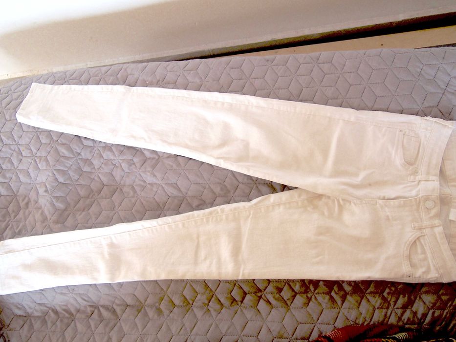 HM бели дънки- H&M Low Waist Super Skinny Jean