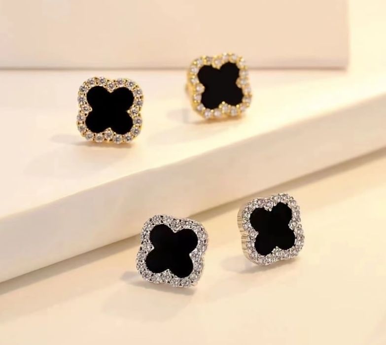 Продам сережки