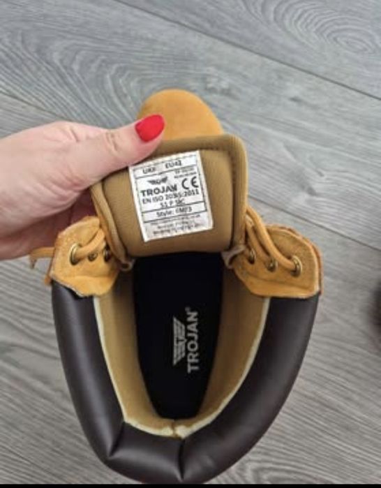 Safety boots for men / предпазни (защитни) мъжки обувки
