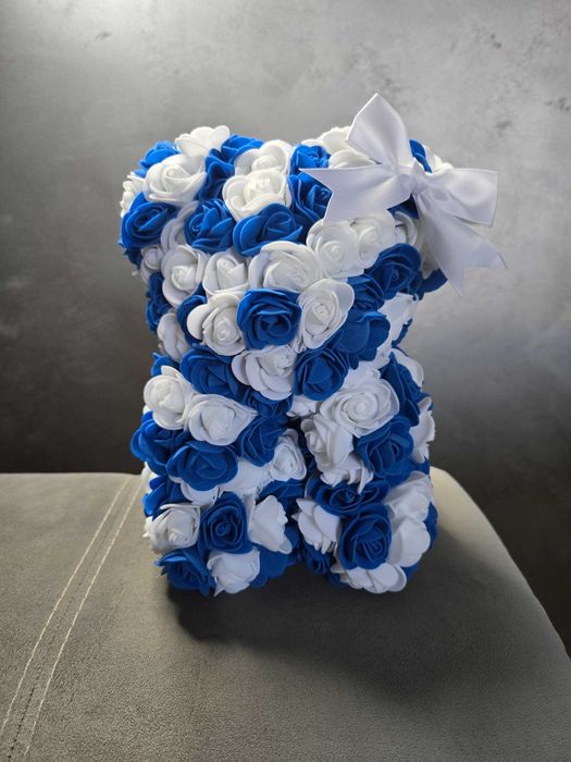 Мече от вечни рози