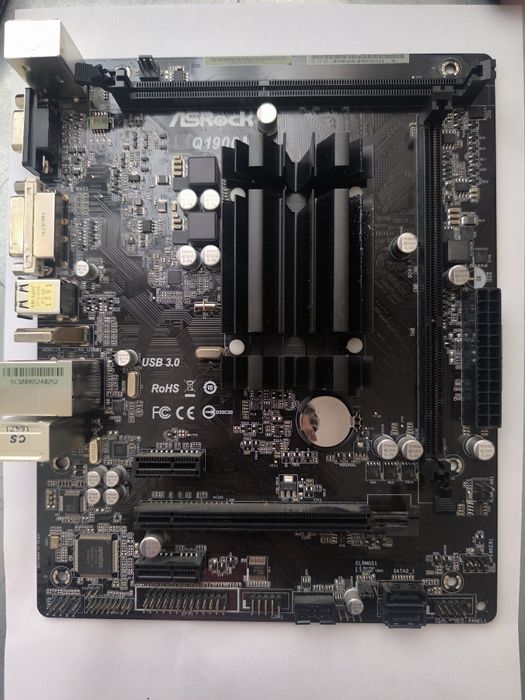 Placă de bază AsRock Q1900M