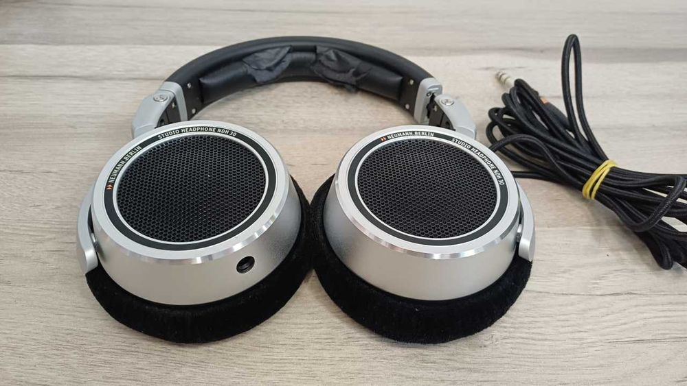 Студийные наушники Neumann NDH 30