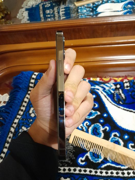 IPhone 12 pro sotiladi