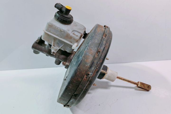 Tulumba Frana  cu pompa servofrana 7700308122J Renault Master a 2-a g