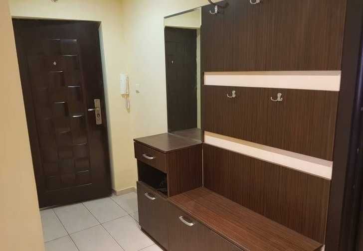 Дава се под наем Тристаен апартамент в Бургас, Славейков - 86 кв.м за 124.95 € - Снимка #1