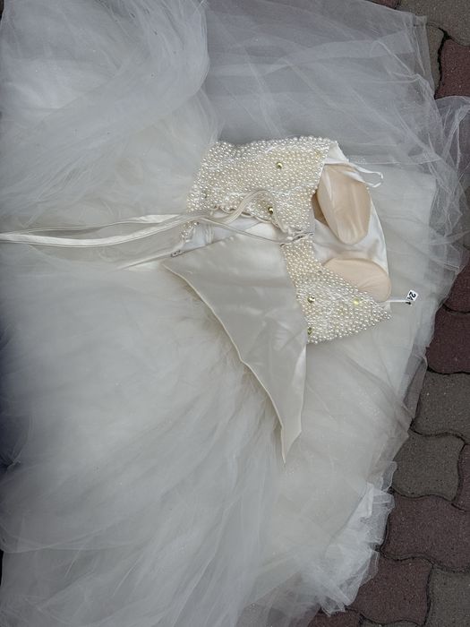 Продам красивое свадебное платье