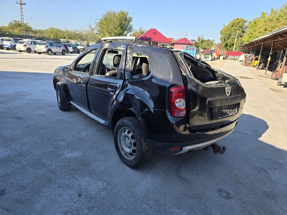 Dezmembrez Dacia Duster 2012 4x4 1.5 dci
